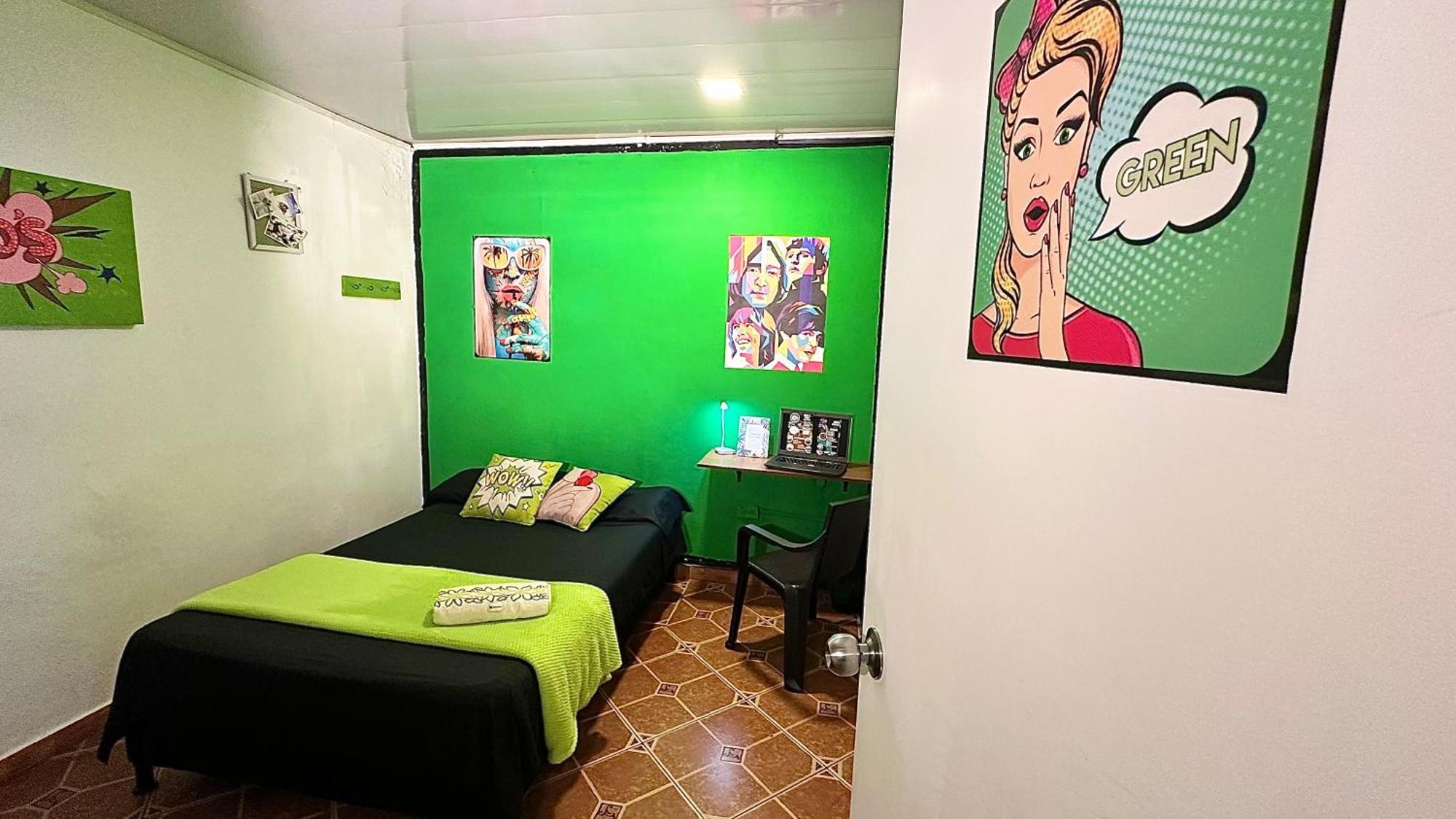 Casa Egos Pop Laureles Hotel Medellin Exterior photo